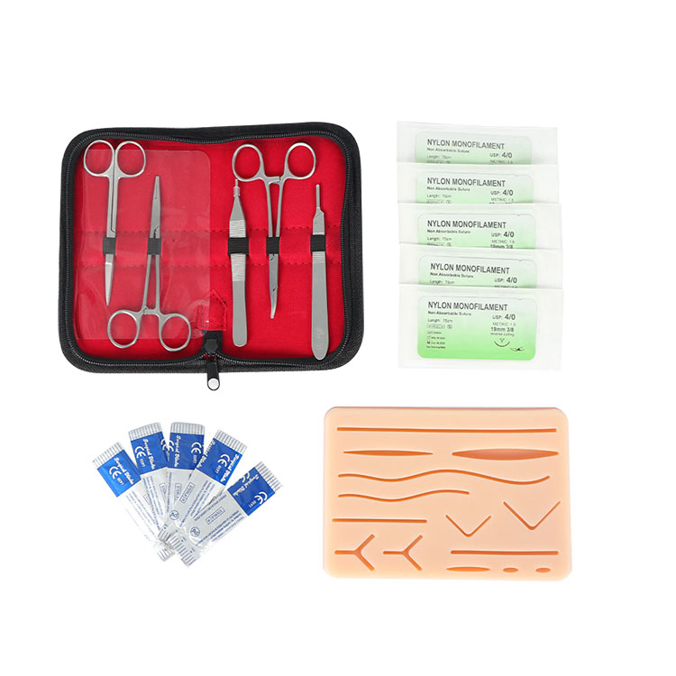 UM-U18 Training Simulation Suture Set